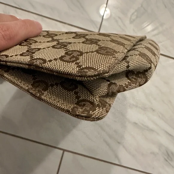 Gucci Brown and Tan crossbody Bag - Picture 8 of 16